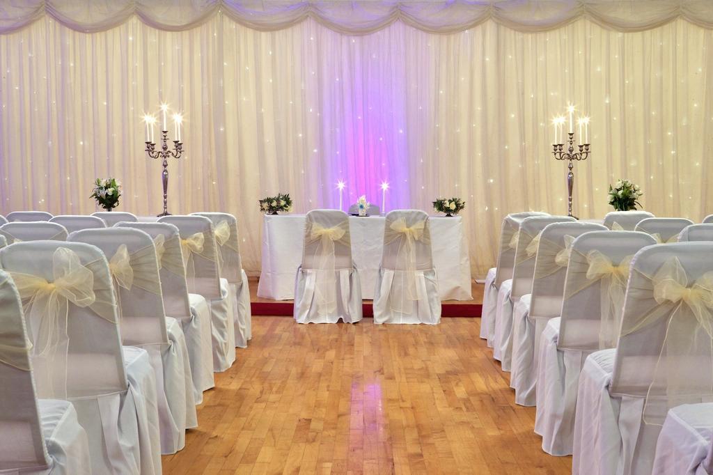 יוגאל Walter Raleigh Hotel מראה חיצוני תמונה