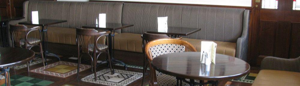 יוגאל Walter Raleigh Hotel מראה חיצוני תמונה