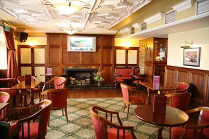 יוגאל Walter Raleigh Hotel מראה חיצוני תמונה