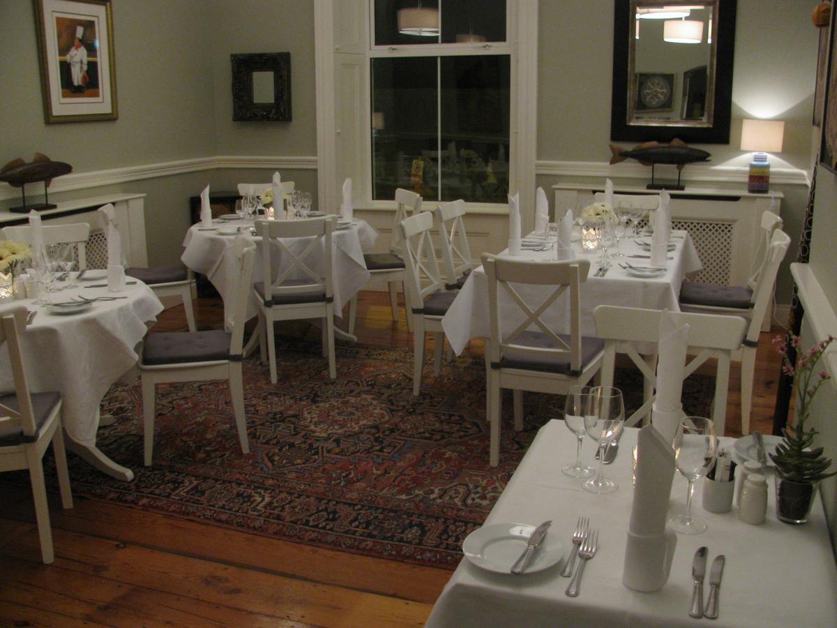 יוגאל Walter Raleigh Hotel מראה חיצוני תמונה
